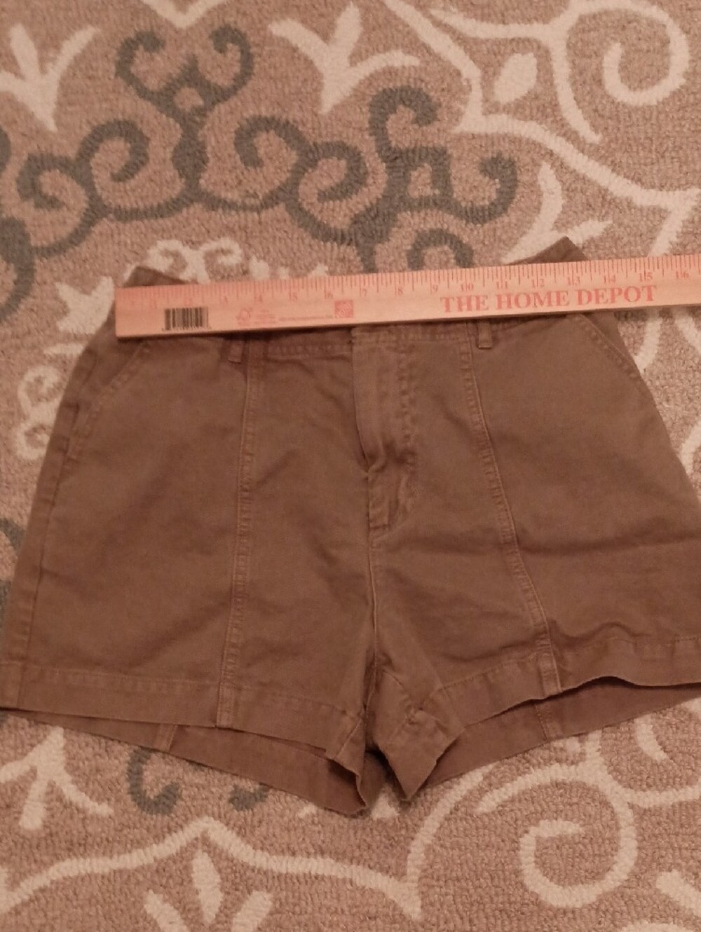 Universal Thread Shorts - Picture 3 of 5